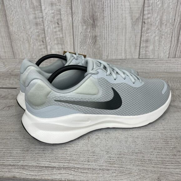 Nike Revolution 7 Light Silver Sequoia FB2207-011 Men\'s Sz 10.5 Athletic Sneaker
